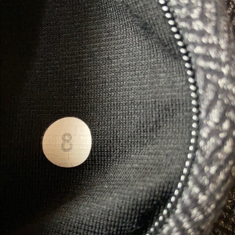 Lululemon houndstooth long sleeved top size 8 - Picture 5 of 5